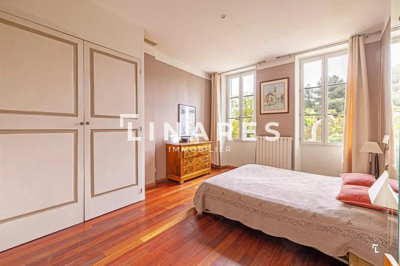 Bastide - 280 m² - 7 pièces