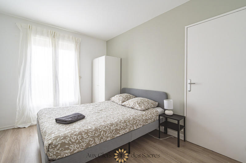 Appartement - 85 m² - 5 pièces