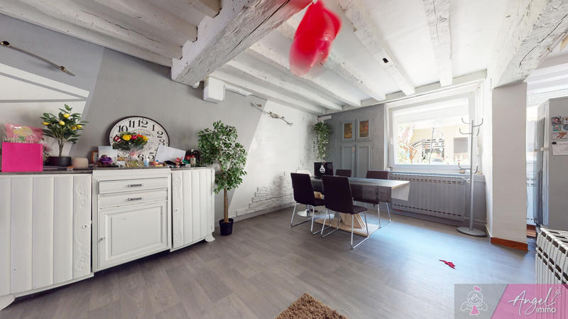 Maison de village - 195 m² - 10 pièces