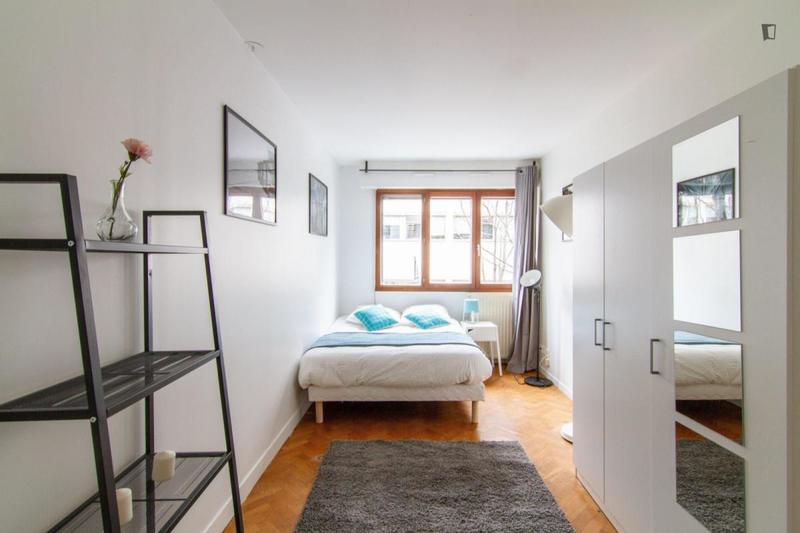 Chambre - 13 m² - 5 pièces