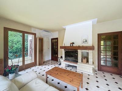 Pavillon - 150 m² - 6 pièces