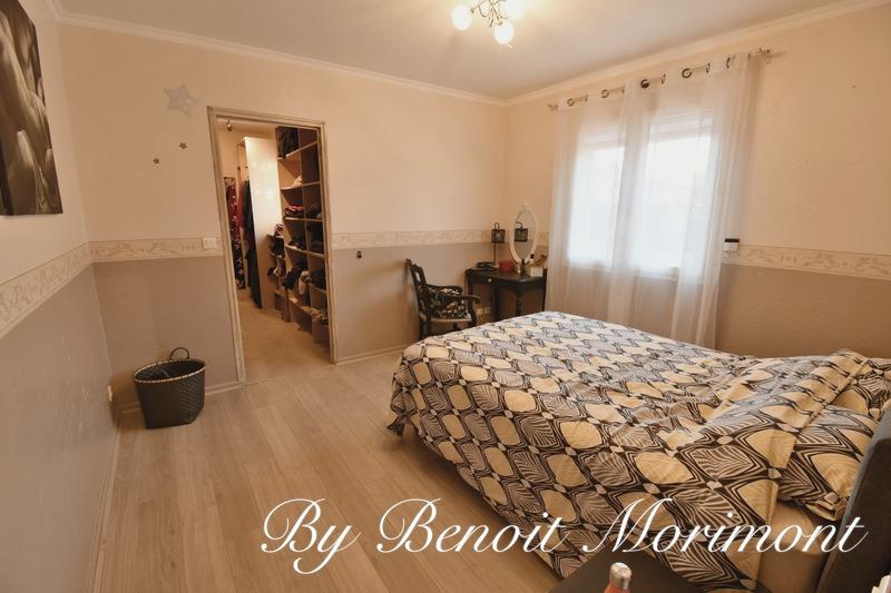 Villa - 195 m² - 8 pièces