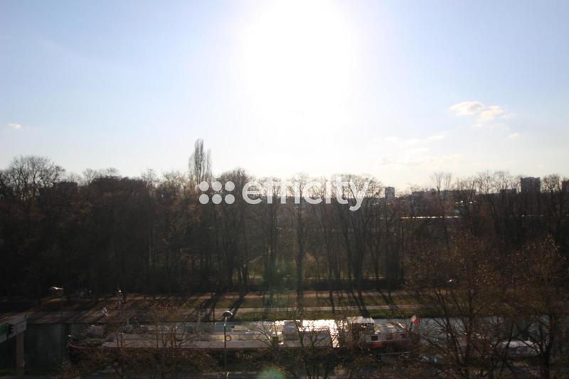 Appartement - 93 m² - 5 pièces