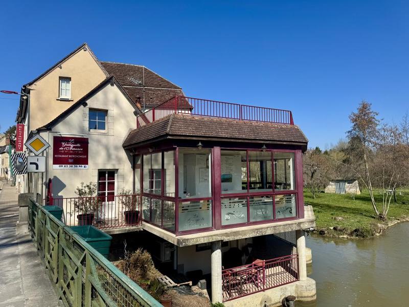 Local commercial - 350 m² - 10 pièces