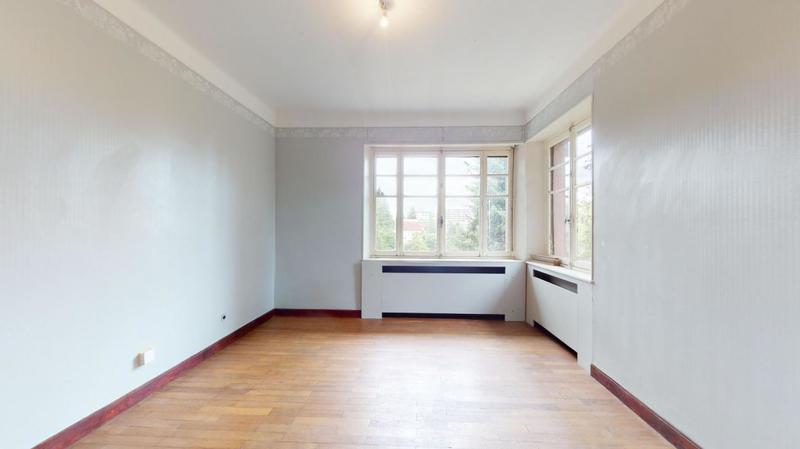 Propriété - 180 m² - 7 pièces