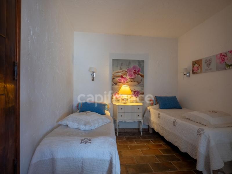 Maison - 157 m² - 7 pièces