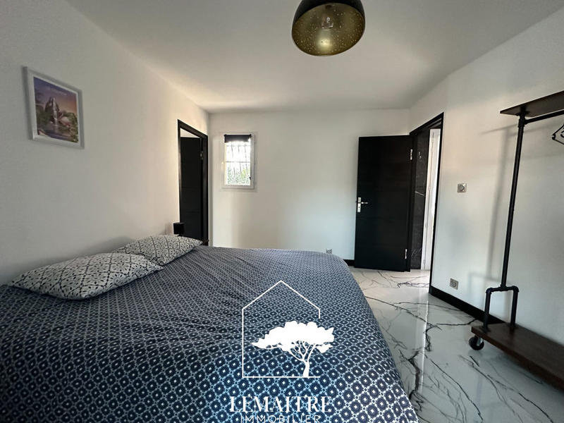 Maison - 174 m² - 5 pièces