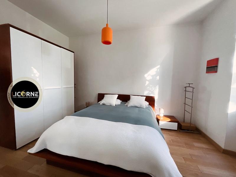 Mas - 267 m² - 7 pièces