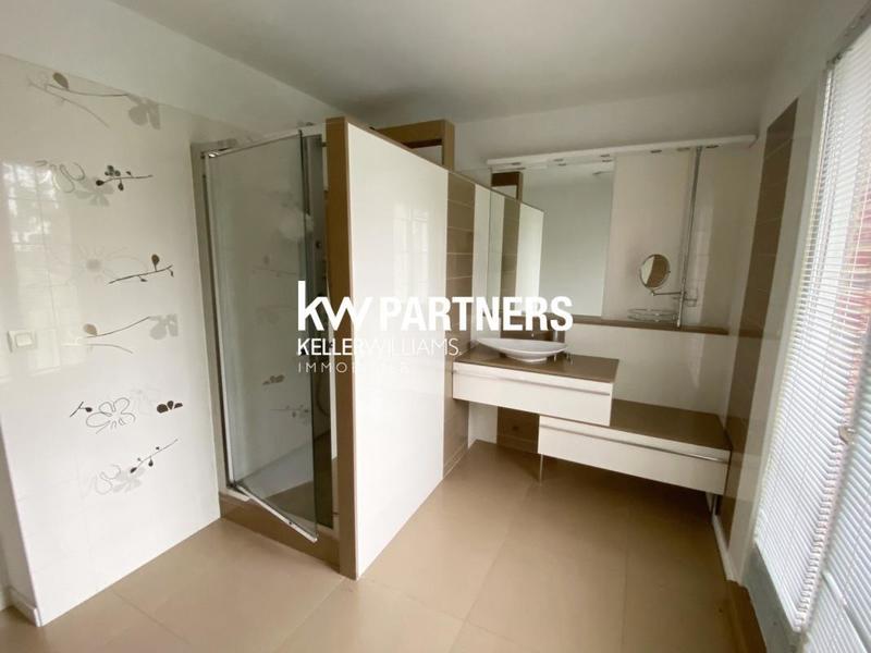 Appartement - 918 m²