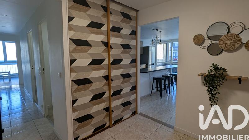 Appartement - 98 m² - 5 pièces