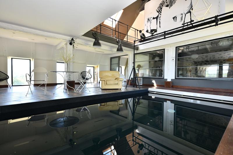 Maison - 390 m² - 12 pièces