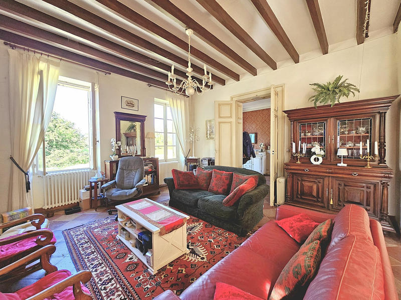 Maison - 302 m² - 8 pièces