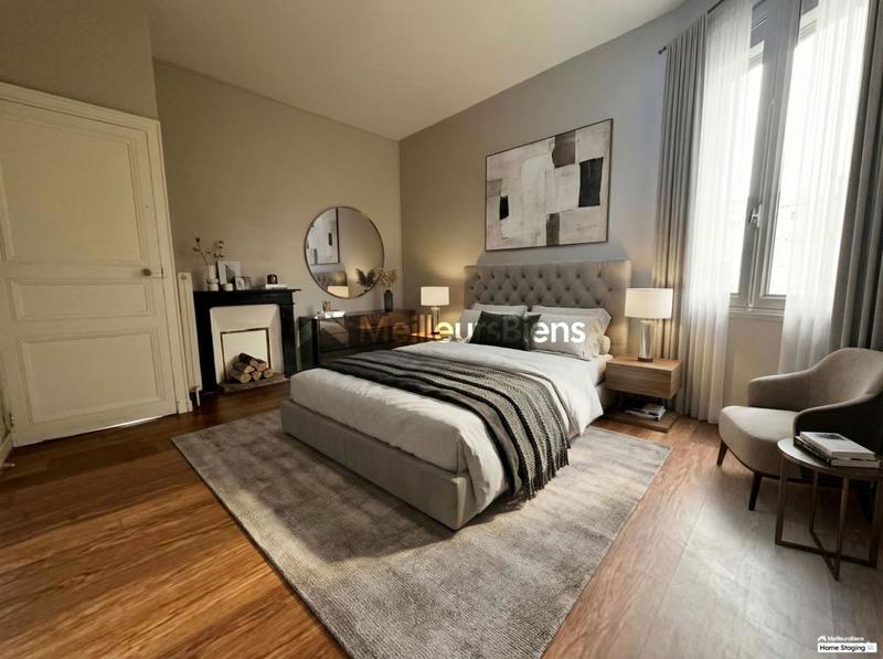 Appartement ancien - 70 m² - 3 pièces