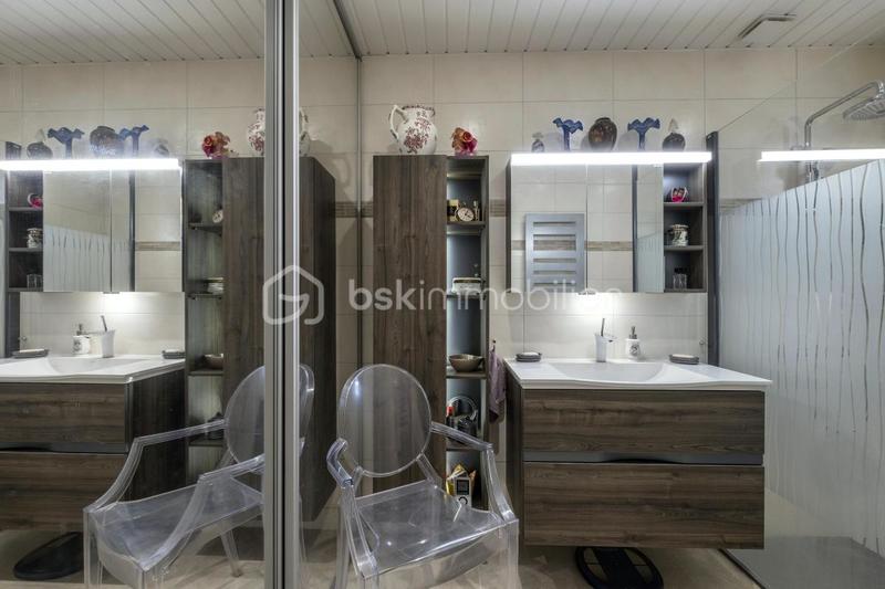 Maison - 100 m² - 4 pièces