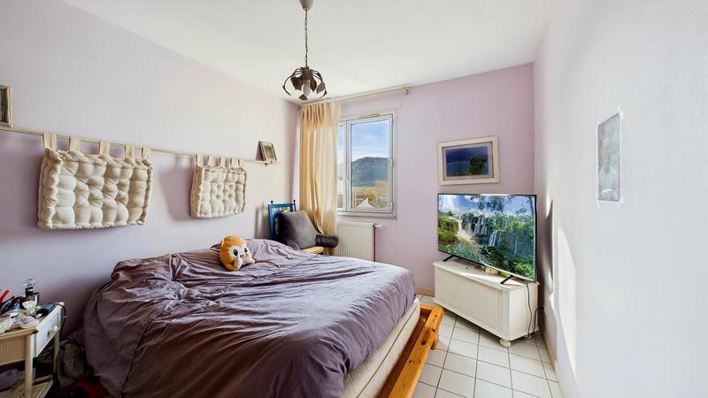 Appartement - 110 m² - 6 pièces