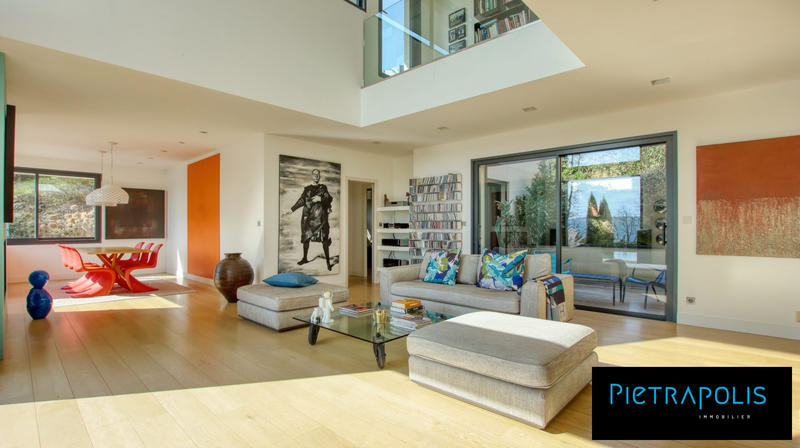 Maison contemporaine - 210 m² - 5 pièces