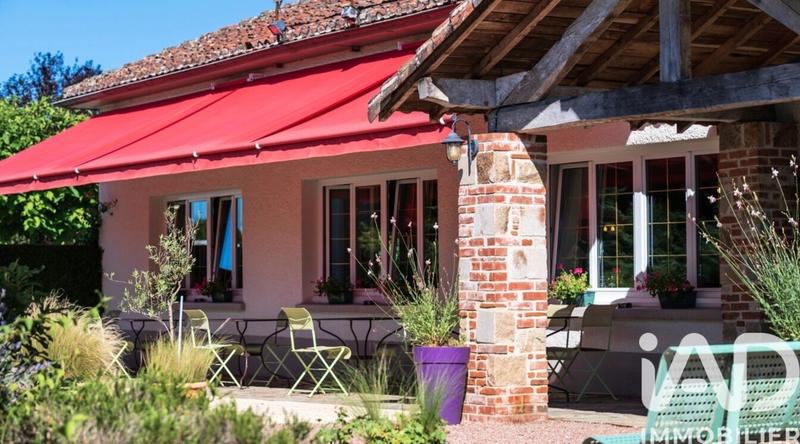 Maison - 294 m² - 18 pièces