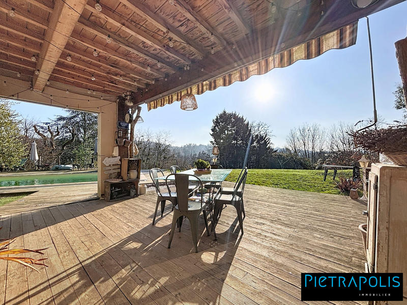 Maison traditionnelle - 150 m² - 7 pièces