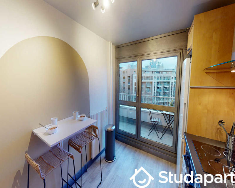 Chambre - 90 m² - 1 pièce