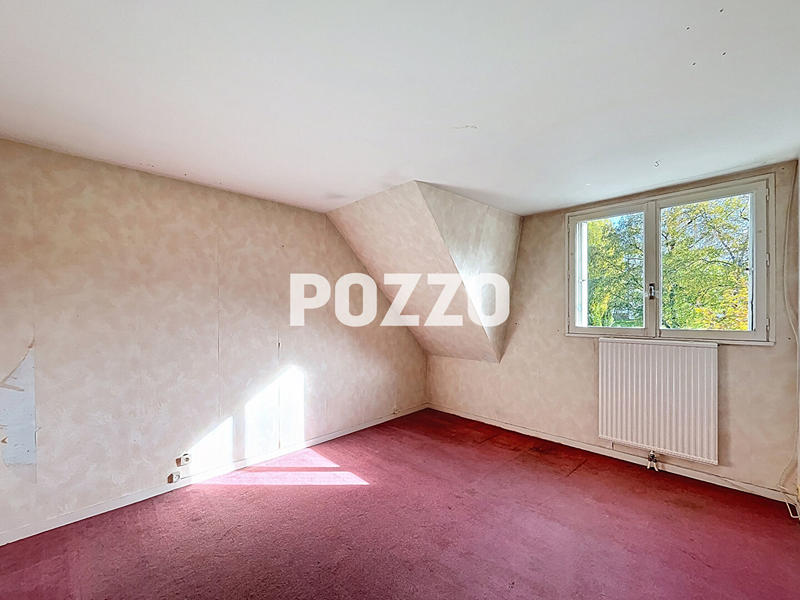 Maison - 95 m² - 5 pièces