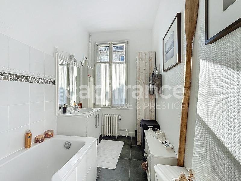 Maison bourgeoise - 156 m² - 7 pièces