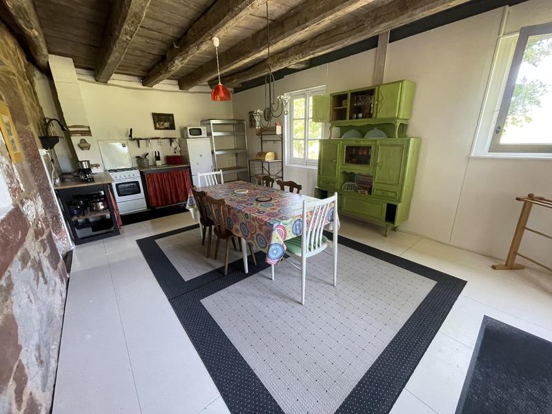 Propriété - 234 m² - 6 pièces