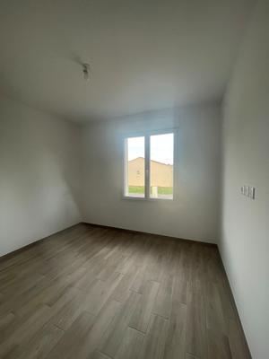 Maison - 92 m² - 4 pièces