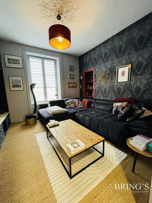 Maison - 309 m² - 12 pièces