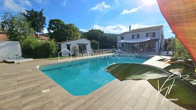 Villa - 201 m² - 7 pièces