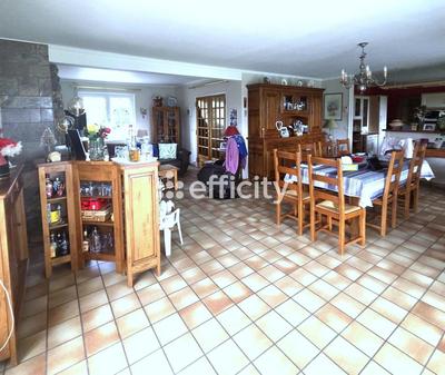 Maison - 162 m² - 7 pièces