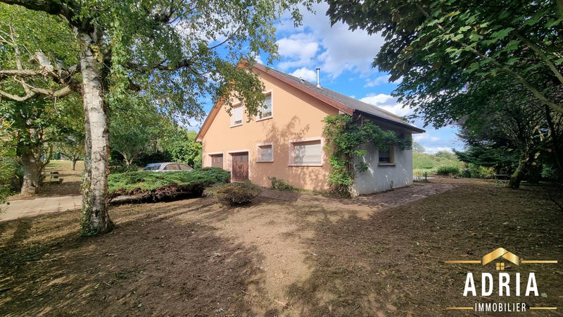 Maison - 158 m² - 8 pièces