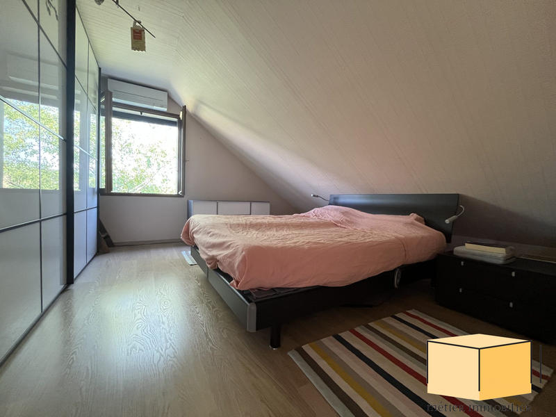 Villa - 165 m² - 6 pièces