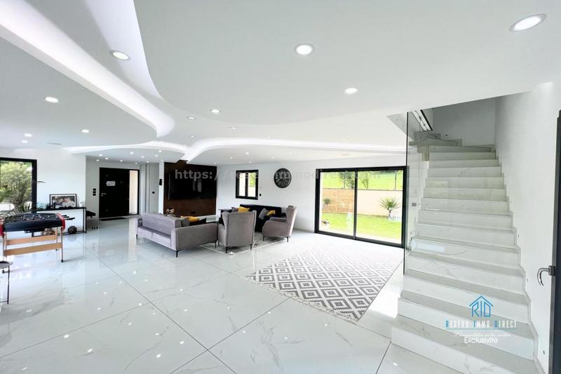 Maison d'architecte - 150 m² - 5 pièces