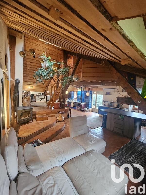 Maison - 271 m² - 7 pièces