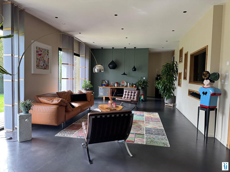 Maison - 237 m² - 4 pièces