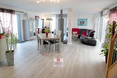 Maison - 180 m² - 7 pièces