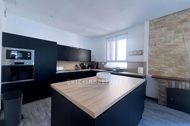 Appartement - 115 m² - 5 pièces