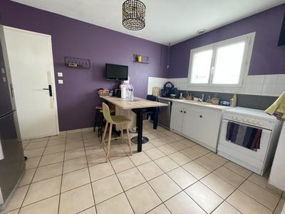 Maison - 90 m² - 4 pièces