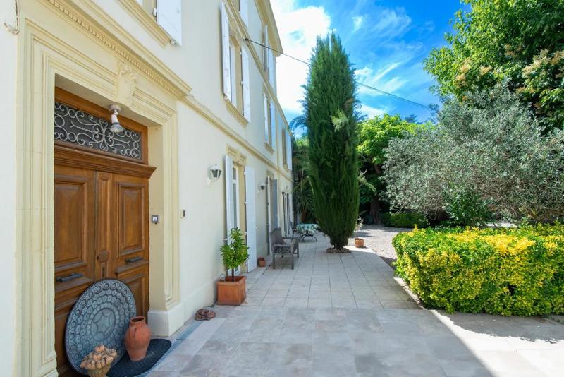 Maison bourgeoise - 295 m² - 12 pièces