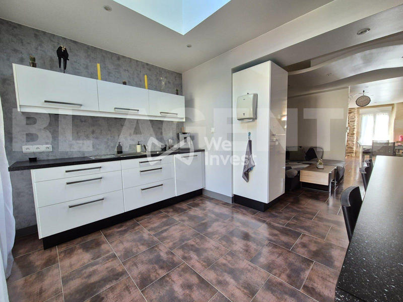 Maison - 137 m² - 5 pièces