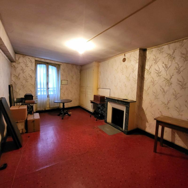 Maison - 99 m² - 7 pièces