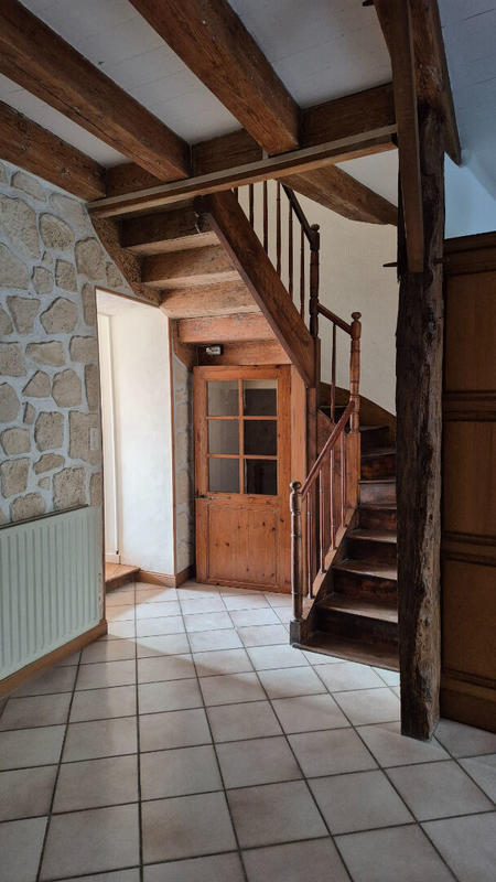 Maison - 275 m² - 6 pièces