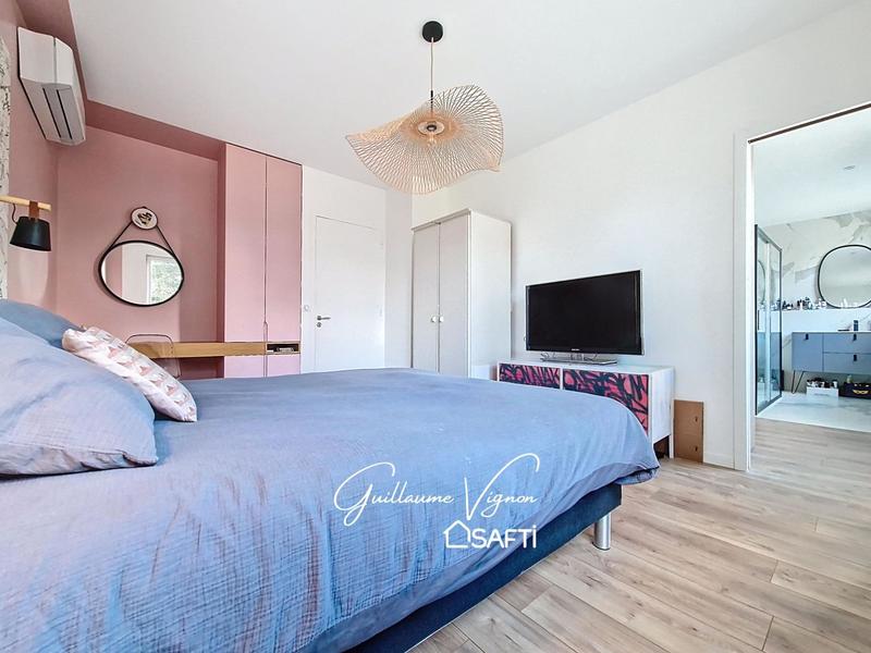 Maison - 185 m² - 6 pièces