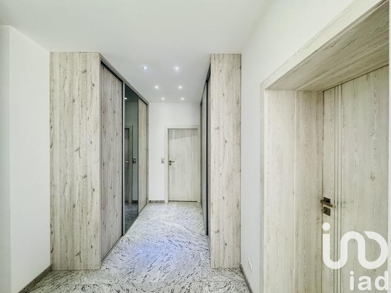 Maison - 455 m² - 20 pièces