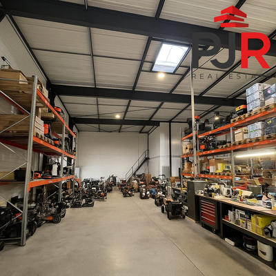 Local d'activités - 445 m²