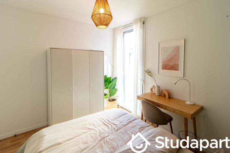 Chambre - 10 m² - 1 pièce