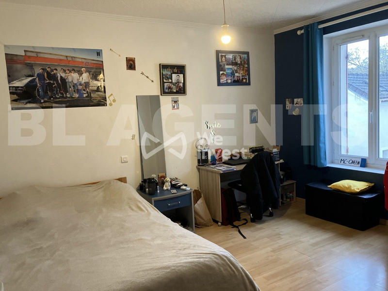 Maison - 99 m² - 4 pièces