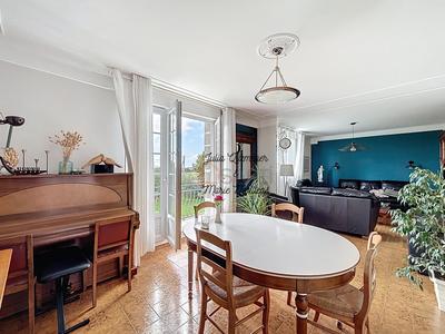 Maison - 104 m² - 7 pièces