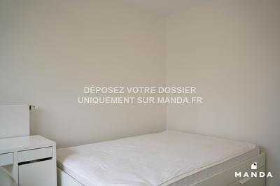 Chambre - 9 m² - 5 pièces