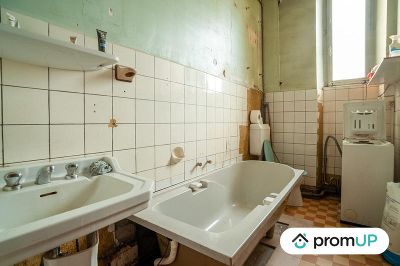 Local commercial - 250 m² - 3 pièces